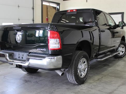 Used 2019 RAM 3500 Tradesman image 7