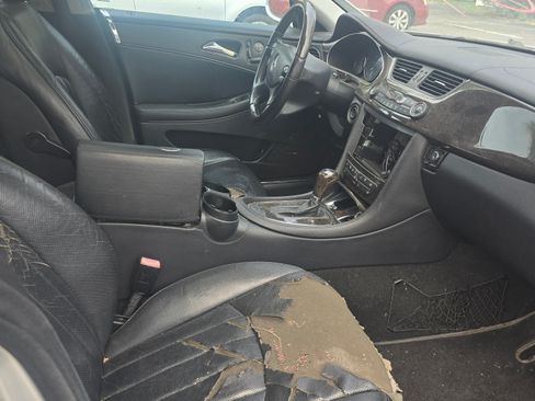 Used 2008 Mercedes-Benz CLS 550 image 17