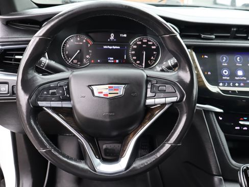 Used 2020 Cadillac XT6 Premium Luxury image 23