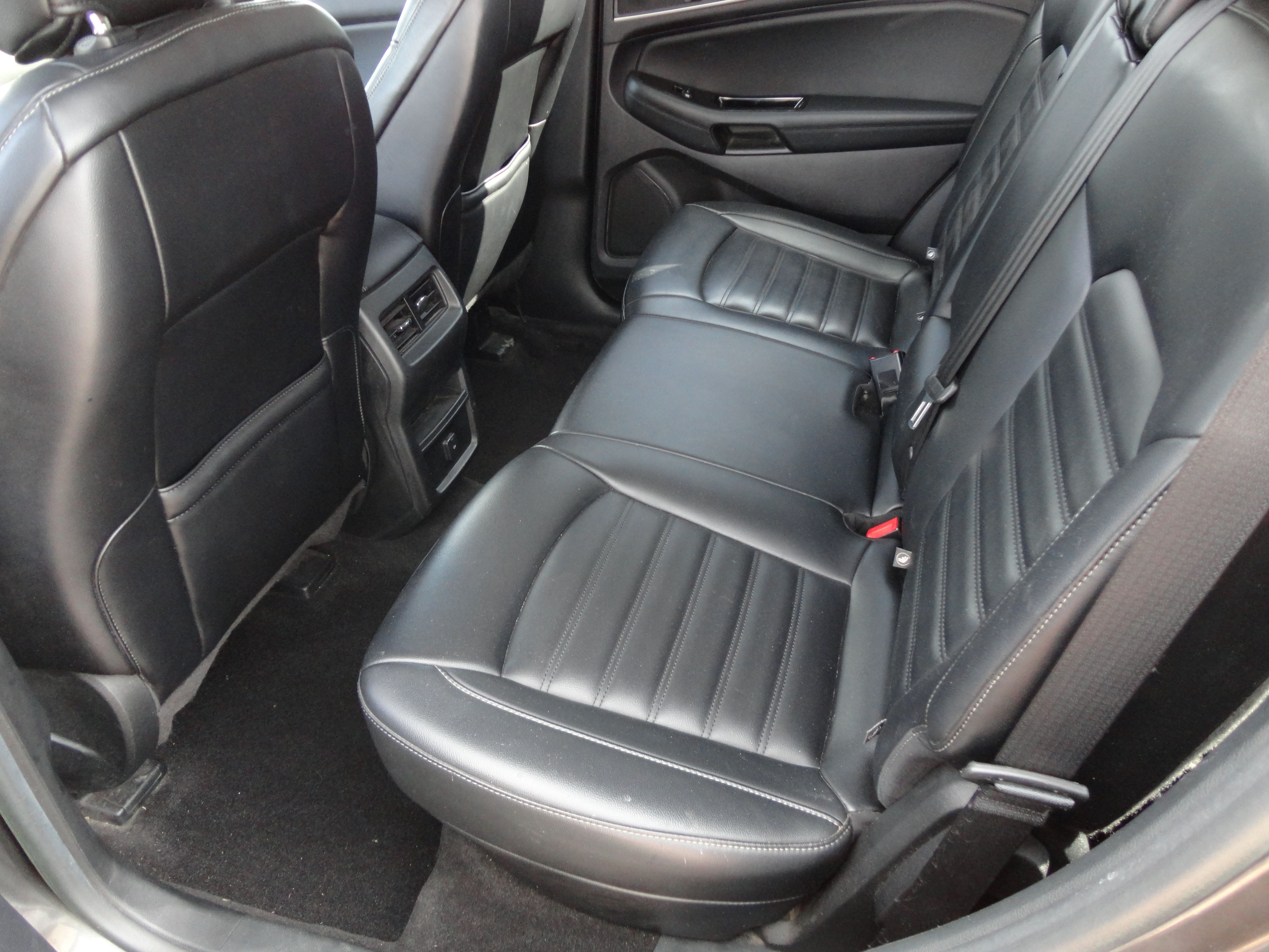 Used 2019 Ford Edge AWD SEL image 8