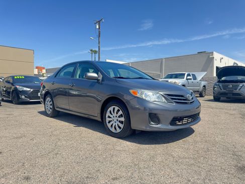 Used 2013 Toyota Corolla UNAVAIL FWD image 11