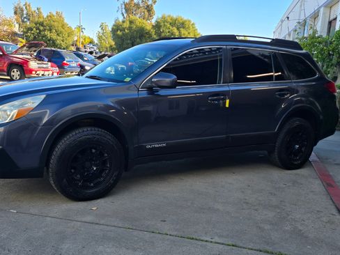 Used 2014 Subaru Outback 2.5i Premium image 37