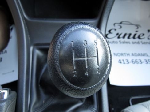 Used 2013 Subaru XV Crosstrek 2.0i Premium image 22