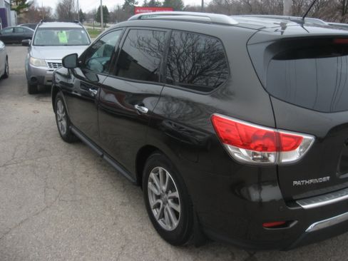 Used 2015 Nissan Pathfinder image 6