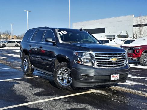 Used 2019 Chevrolet Tahoe LS image 2