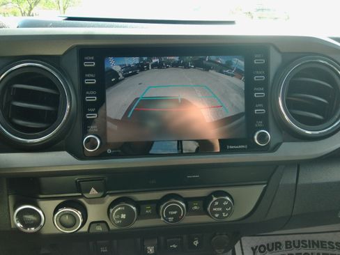 Used 2020 Toyota Tacoma image 53