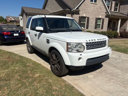 Used 2011 Land Rover LR4 HSE LUX image 4