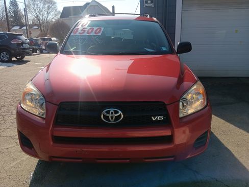 Used 2010 Toyota RAV4 LE image 3