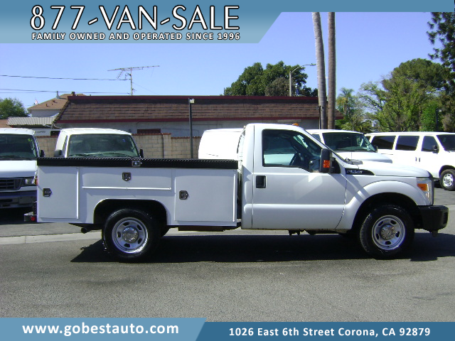 Used 2012 Ford F350 2WD Regular Cab Super Duty image 1