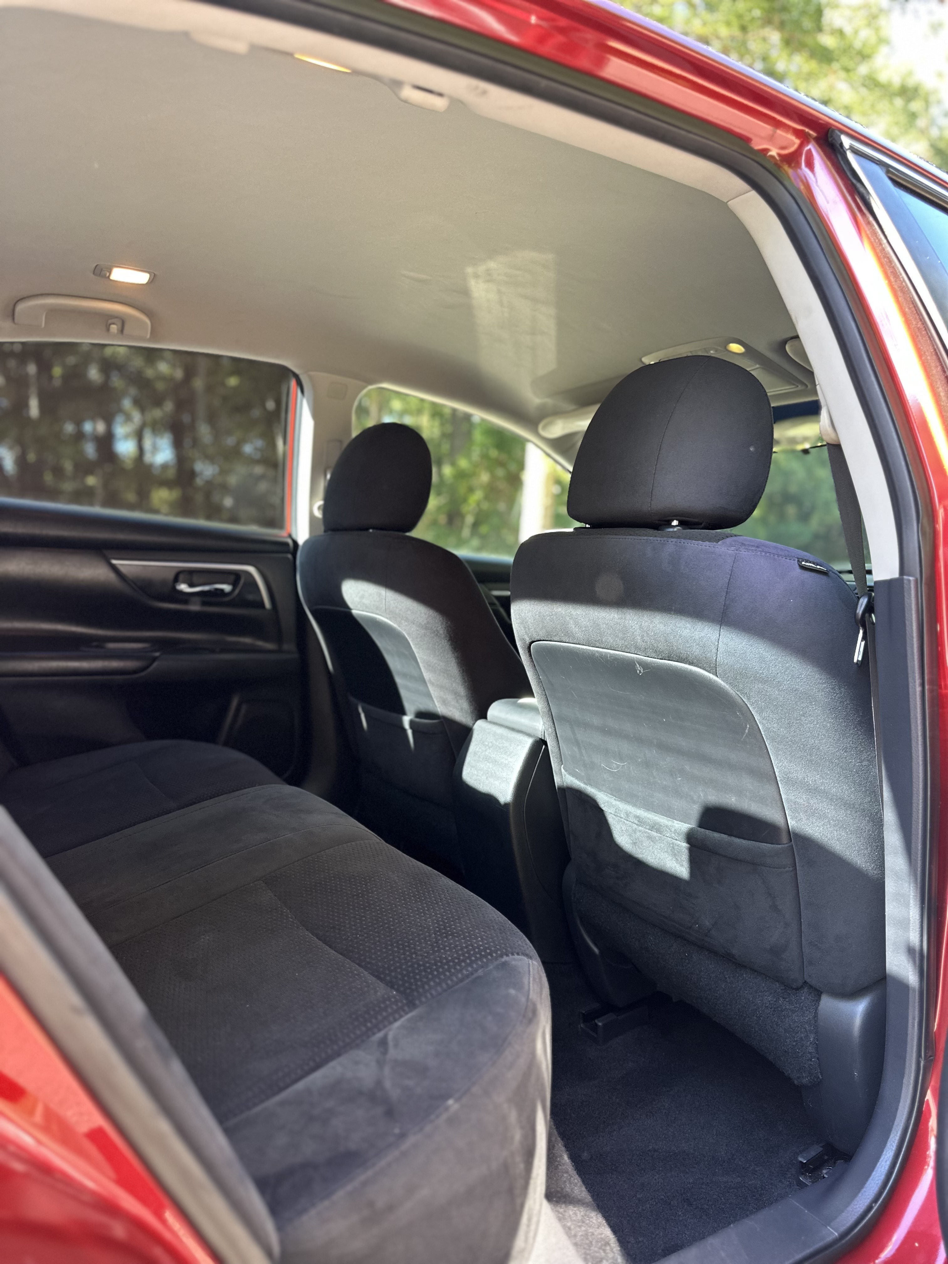Used 2015 Nissan Altima SV FWD image 16