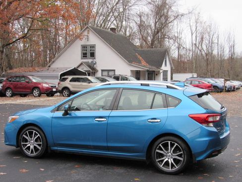 Used 2019 Subaru Impreza 2.0i Limited image 12