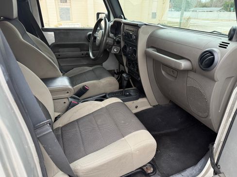 Used 2007 Jeep Wrangler Unlimited X image 5