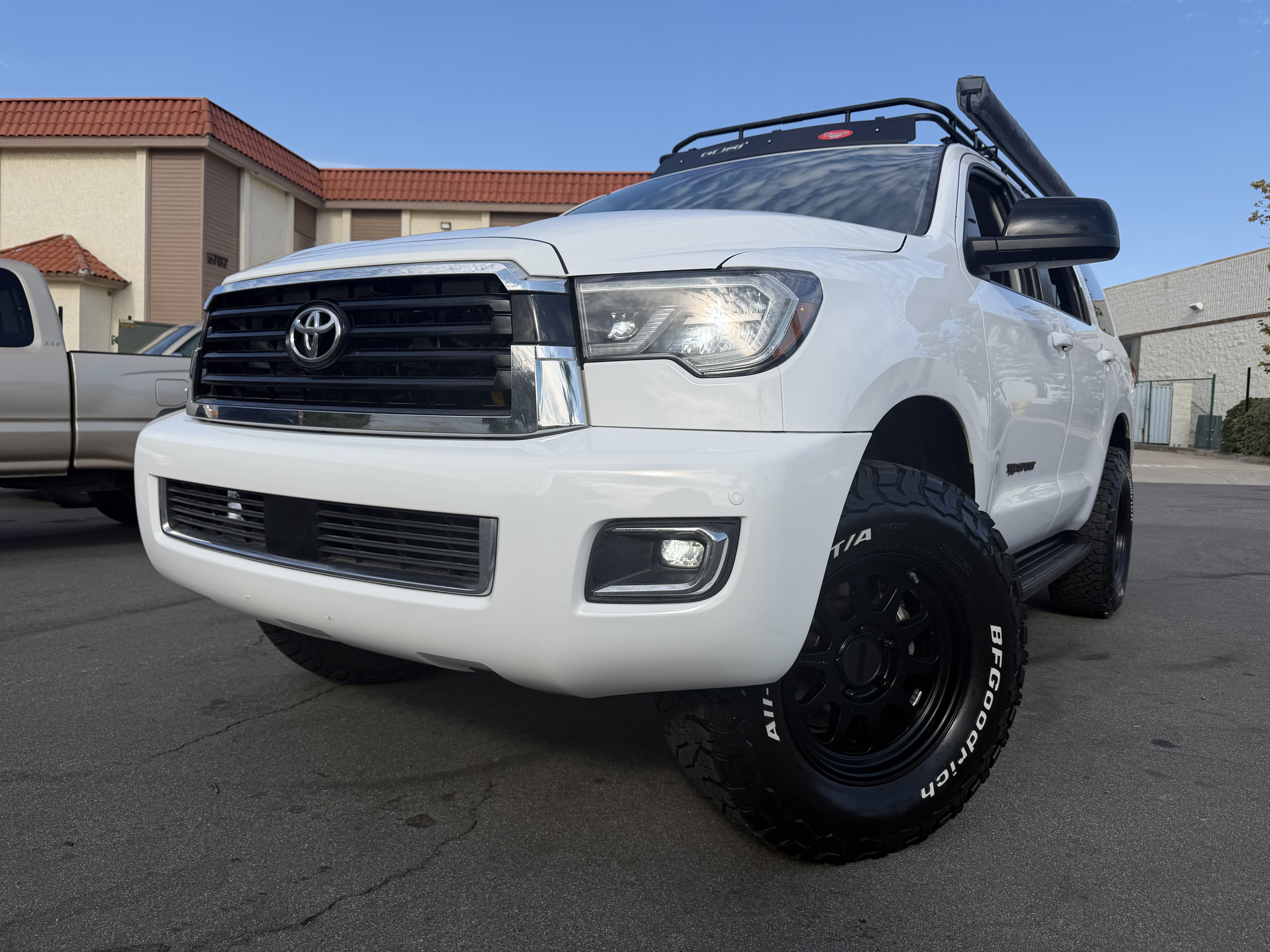 Used 2018 Toyota Sequoia TRD Sport AWD/4WD image 11