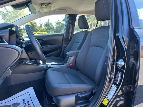 Used 2024 Toyota Corolla LE image 9