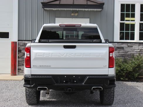 Used 2020 Chevrolet Silverado 1500 LT Trail Boss image 7