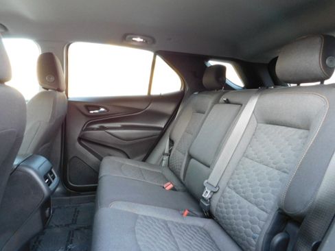 Used 2018 Chevrolet Equinox LT image 24
