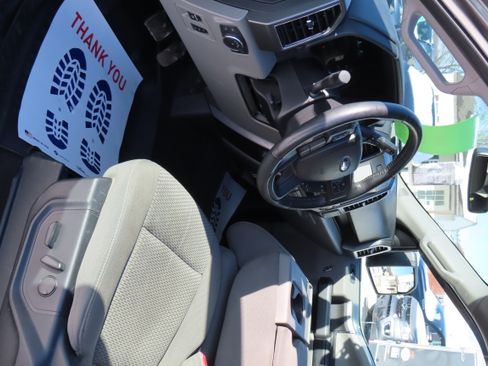 Used 2019 Ford F150 XLT image 9