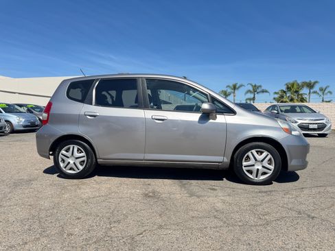 Used 2008 Honda Fit image 9