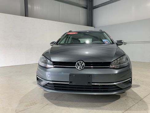 Used 2018 Volkswagen Golf Alltrack S image 2