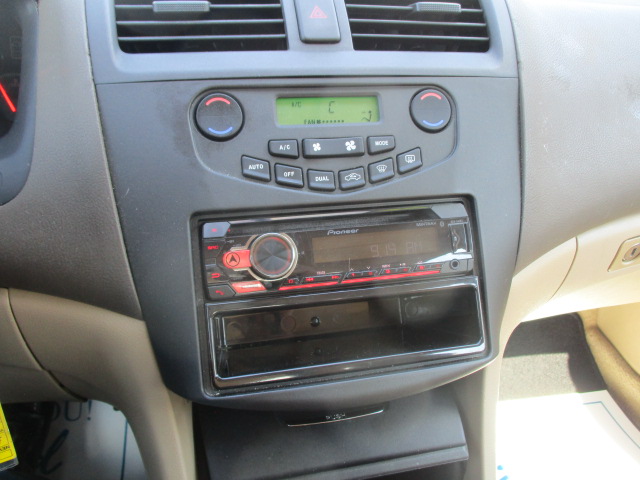 Used 2003 Honda Accord LX Sedan image 27