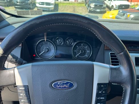 Used 2012 Ford Flex SEL image 11