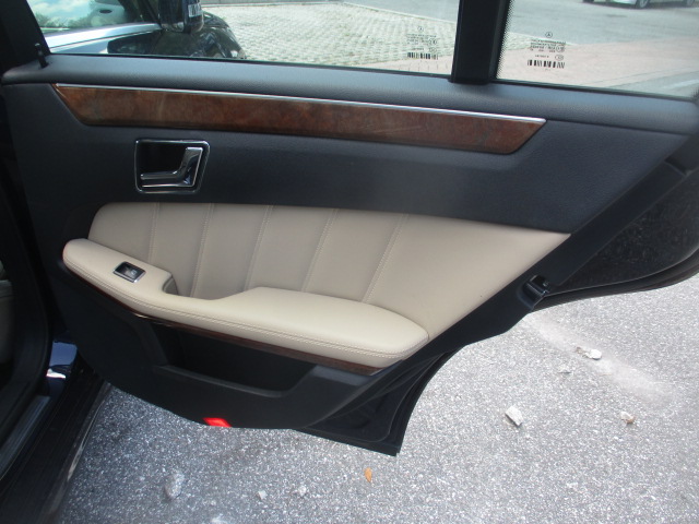Used 2011 Mercedes-Benz E 350 image 18
