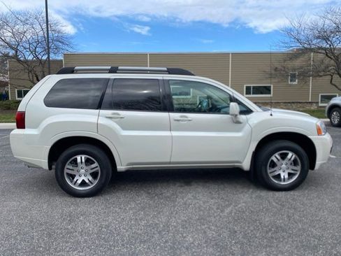 Used 2007 Mitsubishi Endeavor SE image 6