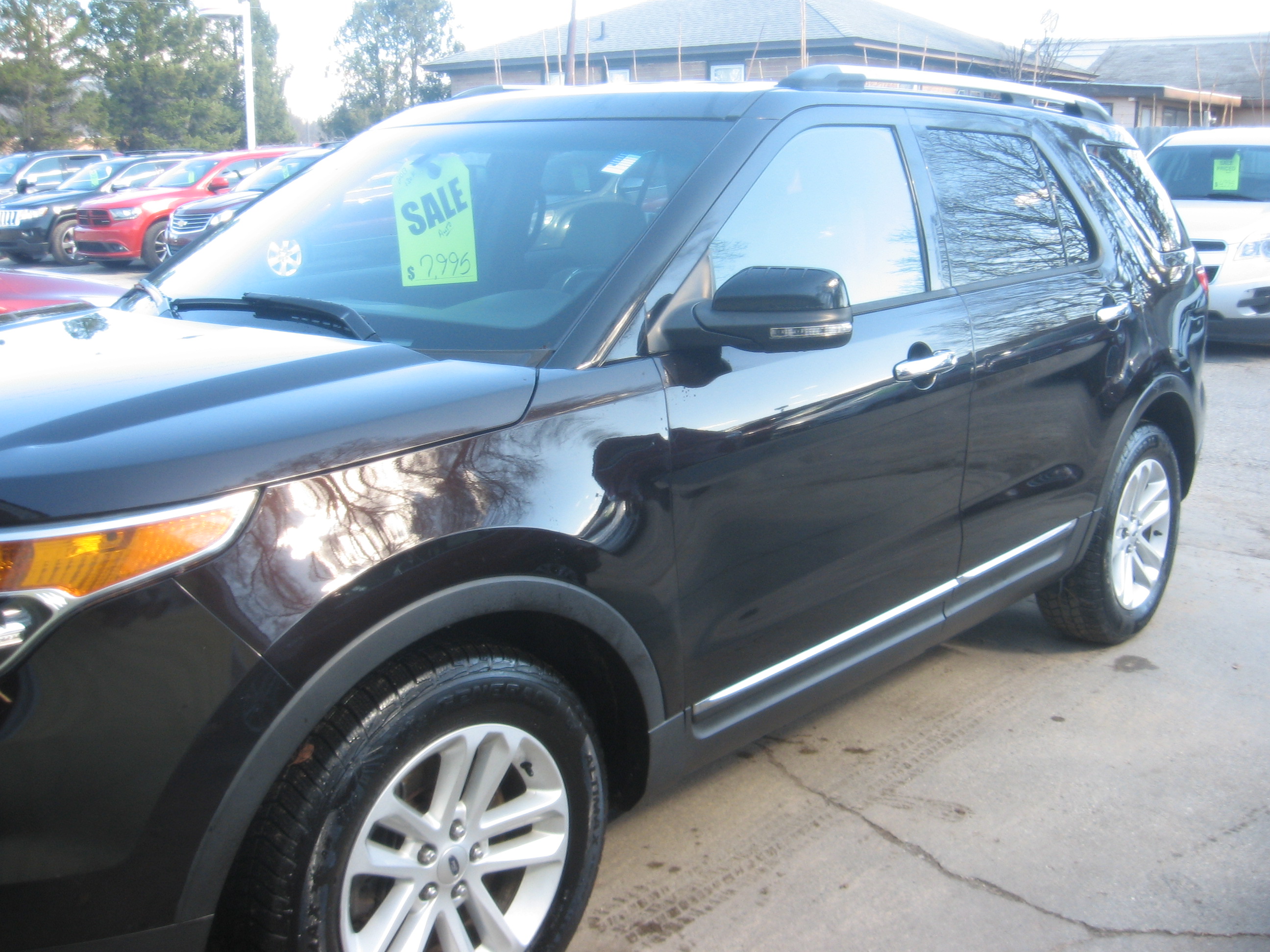 Used 2013 Ford Explorer XLT FWD image 1