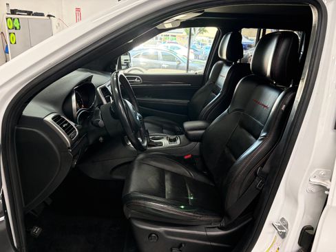 Used 2018 Jeep Grand Cherokee 4WD Trailhawk image 9