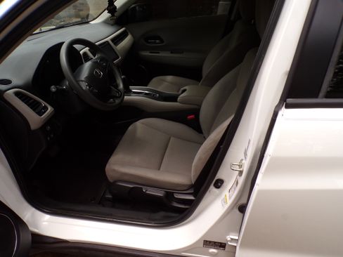 Used 2016 Honda HR-V FWD EX image 10
