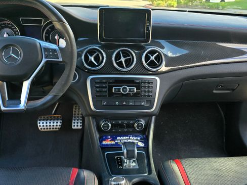 Used 2015 Mercedes-Benz GLA 45 AMG image 33
