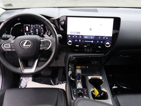 Used 2023 Lexus NX 350 image 17