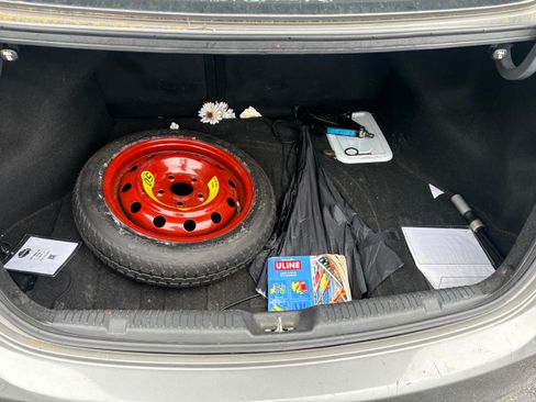 Used 2013 Hyundai Elantra image 14