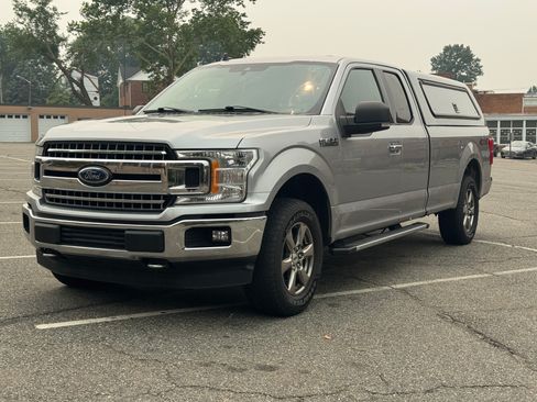 Used 2020 Ford F150 4x4 SuperCab XLT image 2
