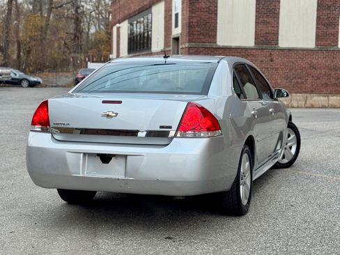 Used 2011 Chevrolet Impala image 5