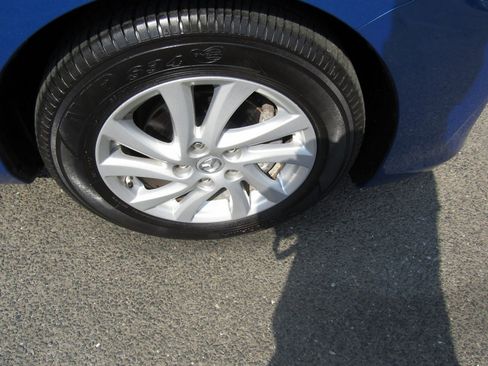 Used 2012 MAZDA MAZDA3 Touring image 12