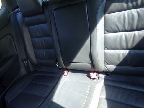 Used 2008 Volkswagen R32 image 13