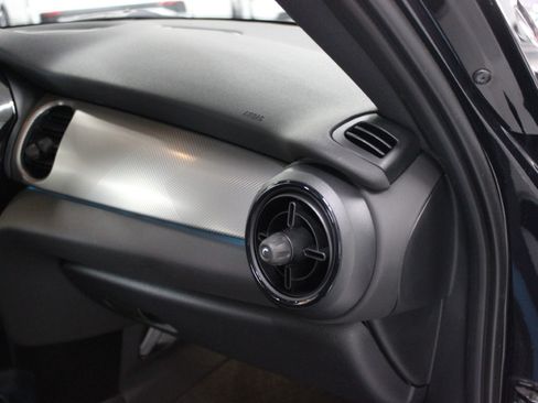 Used 2023 MINI Cooper S 4-Door Hardtop FWD image 39