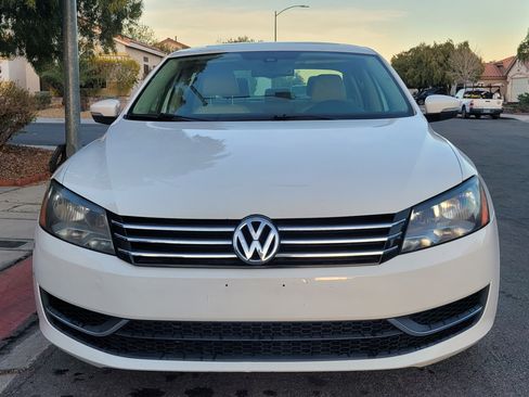 Used 2013 Volkswagen Passat 2.5 SE image 3