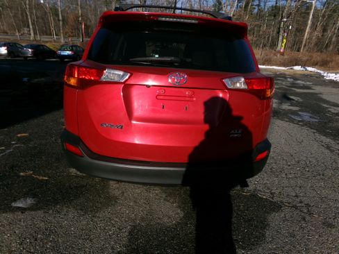Used 2013 Toyota RAV4 XLE image 6