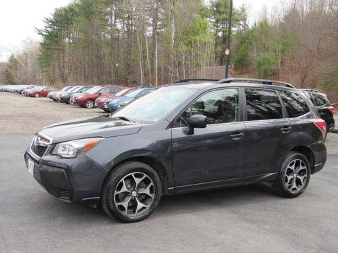Used 2014 Subaru Forester 2.0XT Premium image 2