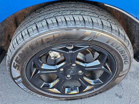 Used 2021 Ford EcoSport SES image 11