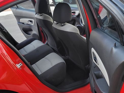 Used 2015 Chevrolet Cruze LS image 13