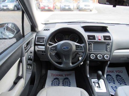 Used 2016 Subaru Forester 2.5i Premium image 19