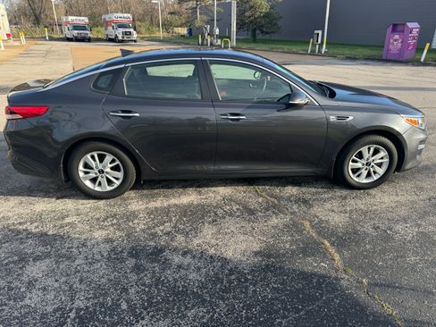 Used 2018 Kia Optima LX image 5