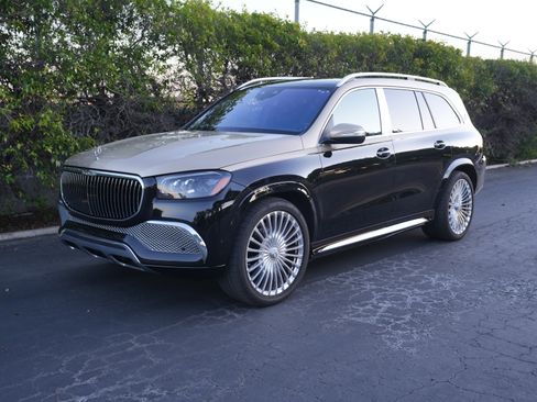 Used 2023 Mercedes-Benz Maybach GLS 600 image 1