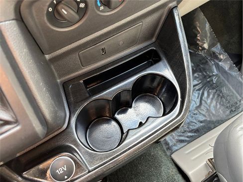 Used 2019 Ford Transit 150 image 32