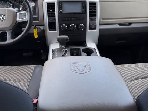 Used 2009 Dodge Ram 1500 Truck SLT image 10