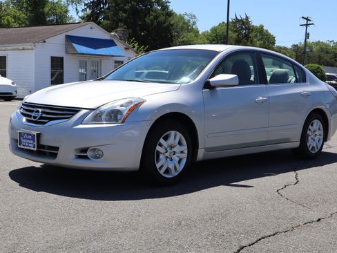 Used 2012 Nissan Altima 2.5 FWD image 4