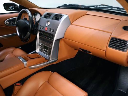 Used 2003 Aston Martin Vanquish image 31